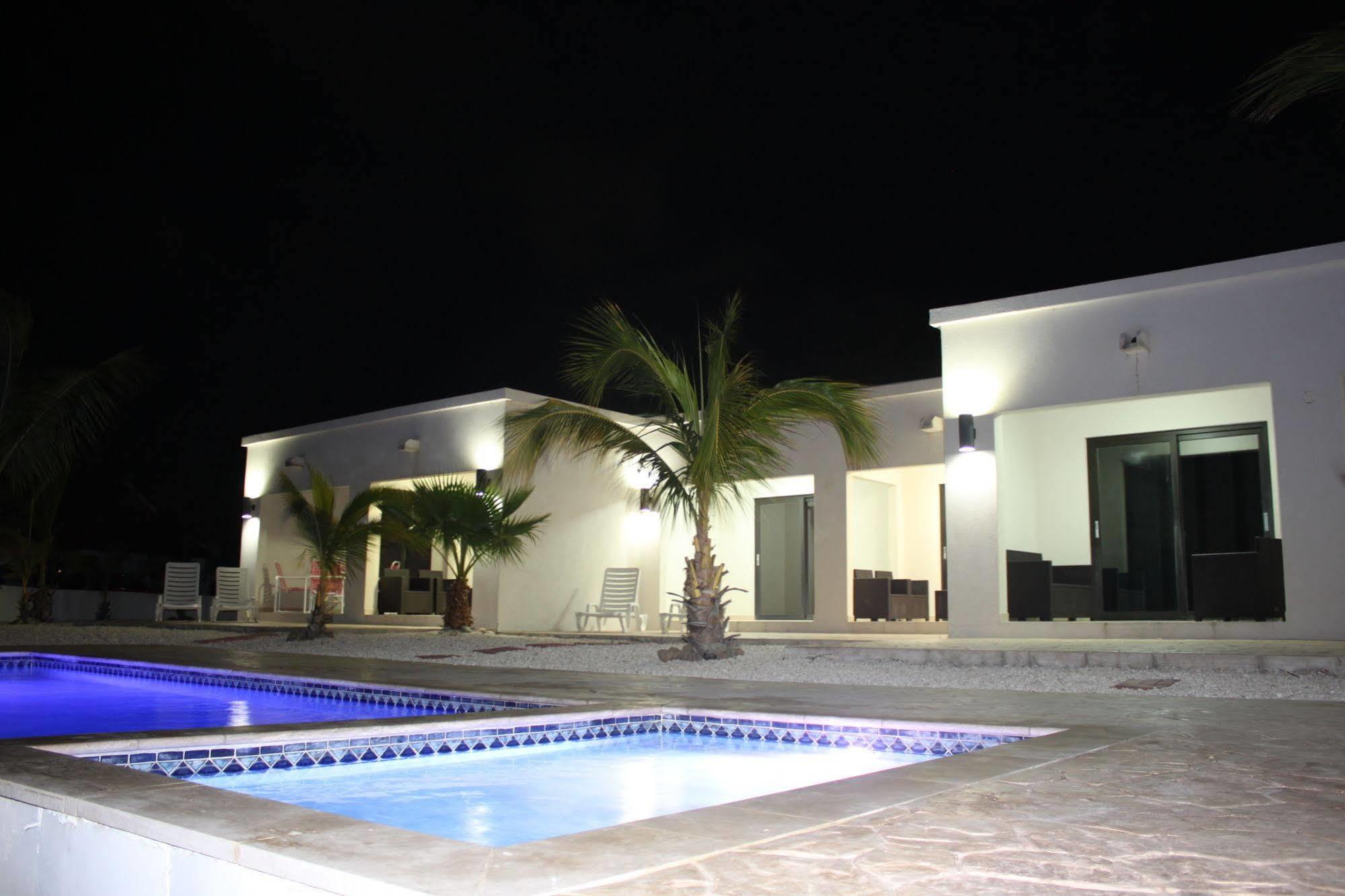 Casas Del Sol Apartment Westpunt Bagian luar foto